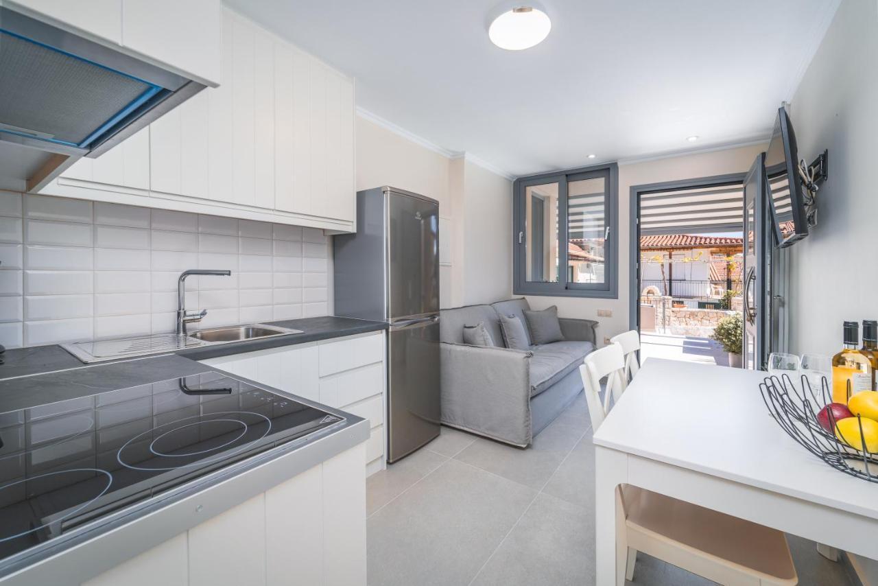 Asteria Apartments Spartokhórion エクステリア 写真
